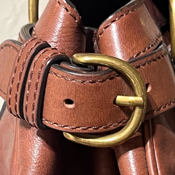 EUC Large dark brown leather Banana Republic satchel - Picture 3 of 11